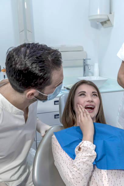 Best Emergency Gum Treatment in Lakewood, IL